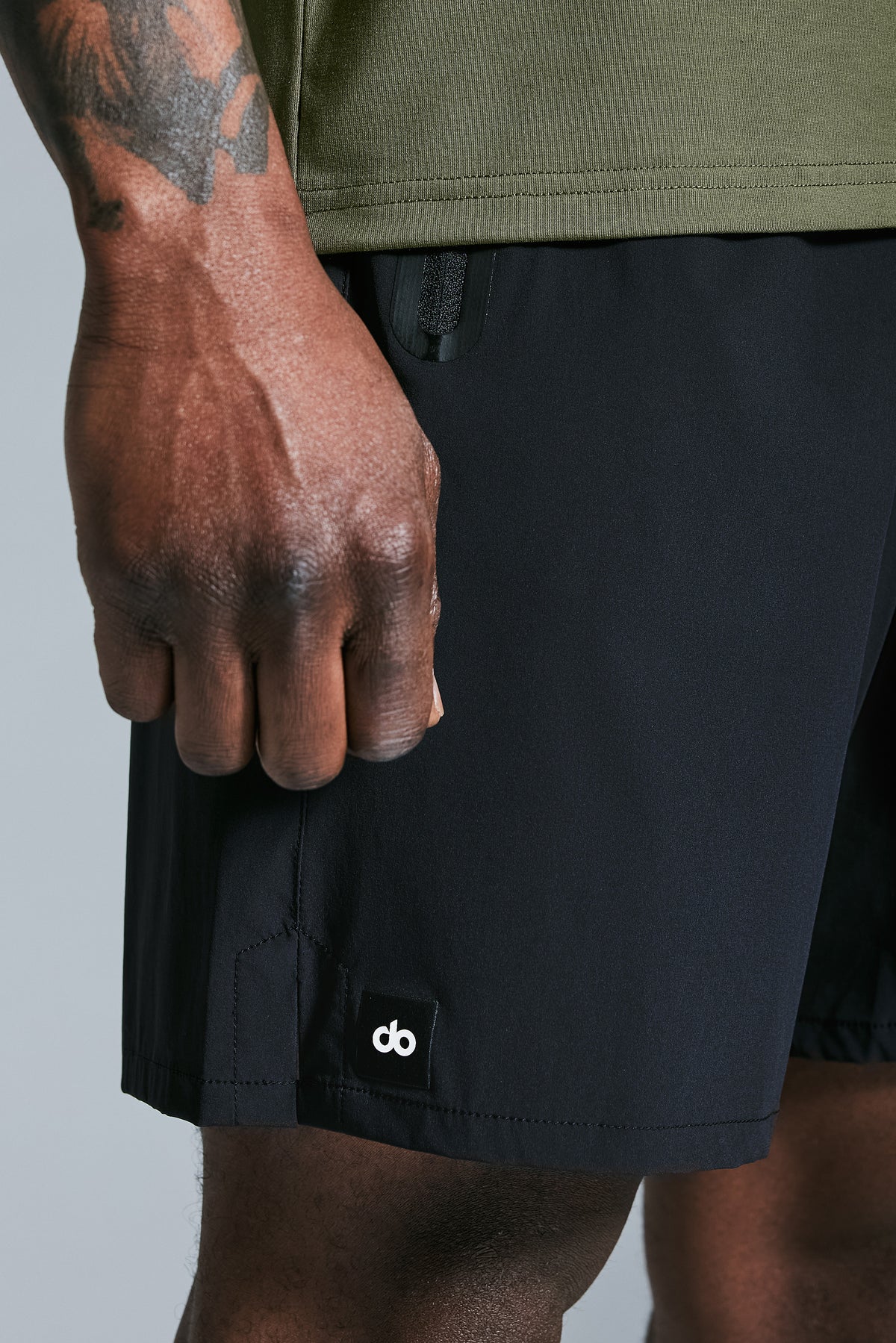 do New Space Mens 7" Tech Short