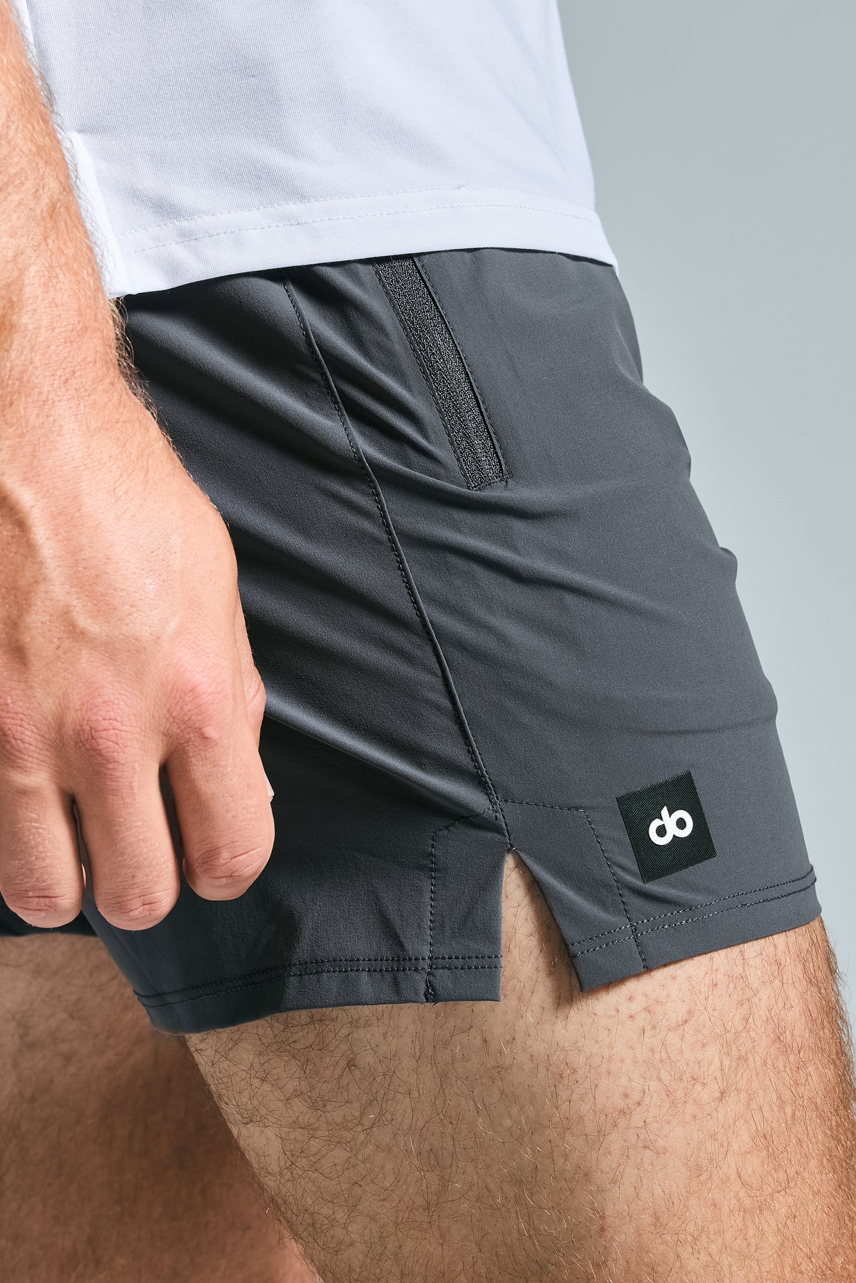 do New Space Mens 5" Tech Short