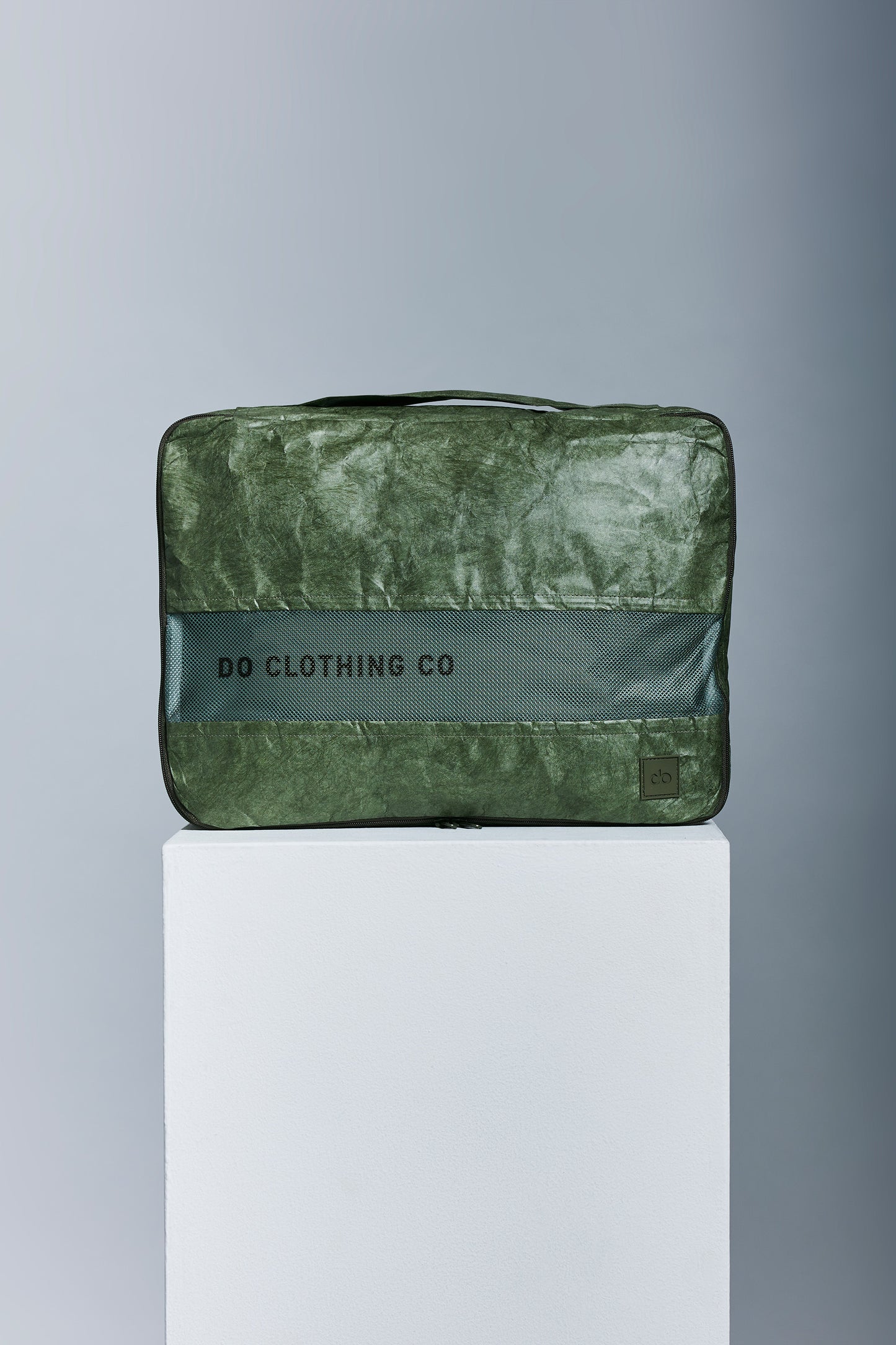 Mens New Space Black Tee and 5" Army Tech Shorts Set