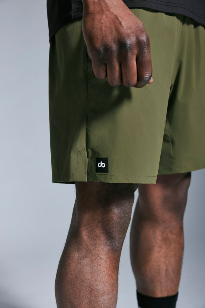 do New Space Mens 7" Tech Short