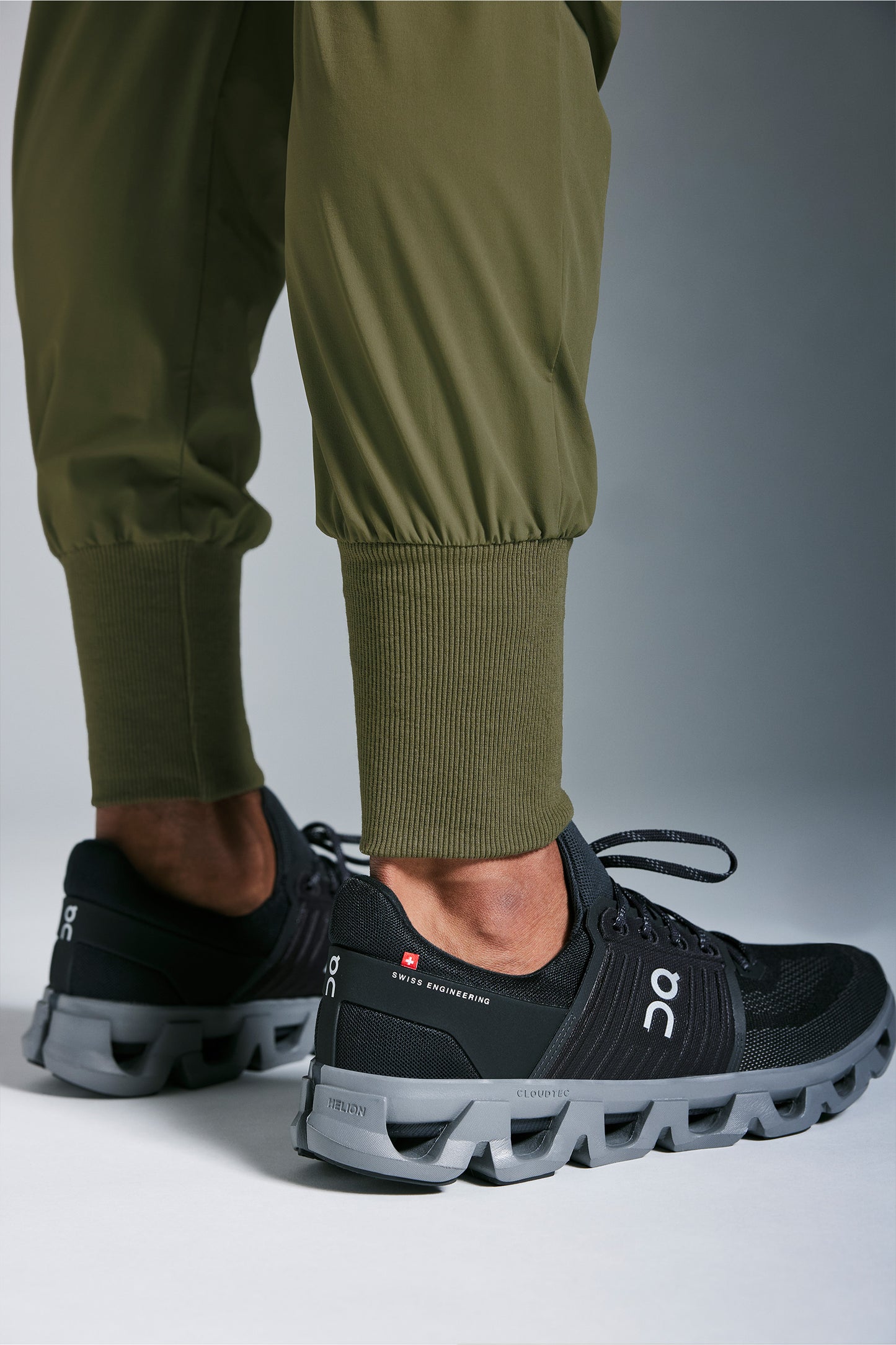 do New Space Mens Training Pant